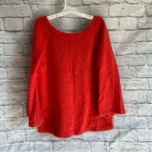 PREOWNED FREE PEOPLE LOW BACK BELL SLEVEE ANGORA RABBIT HAIR SWEATER SMALL RED